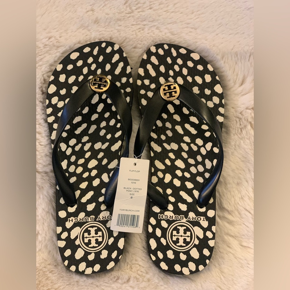 Tory Burch flip flops NWT